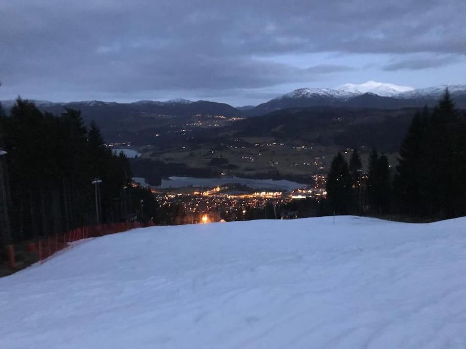 Voss - Flott Hytte I Bavallen Skulestadmo Екстер'єр фото
